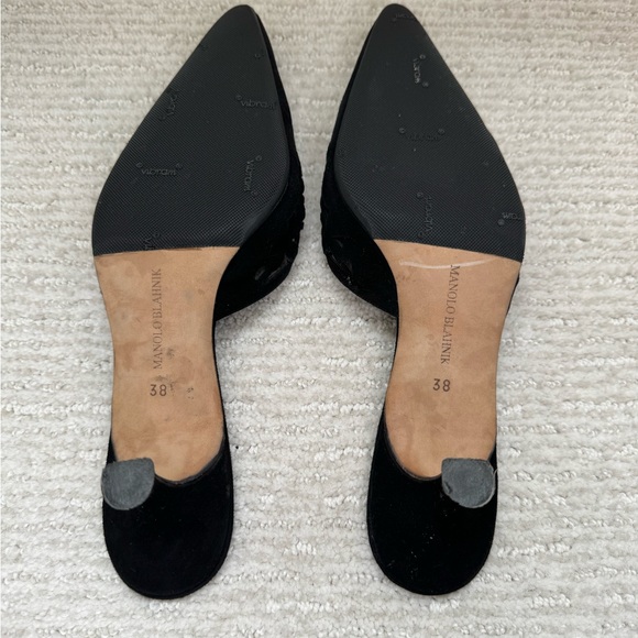 Manolo Blahnik Black Suede Laser Cutout Mule Kitten Heels Sz 38 - Picture 6 of 6